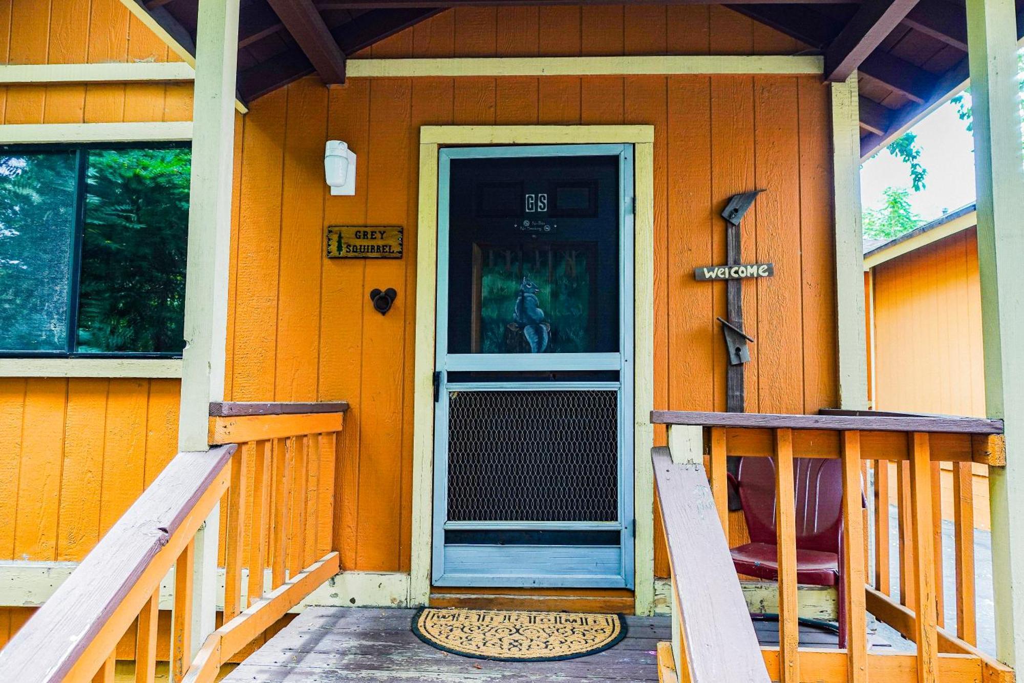 Sleepy Hollow Cabins And Hotel Crestline 外观 照片