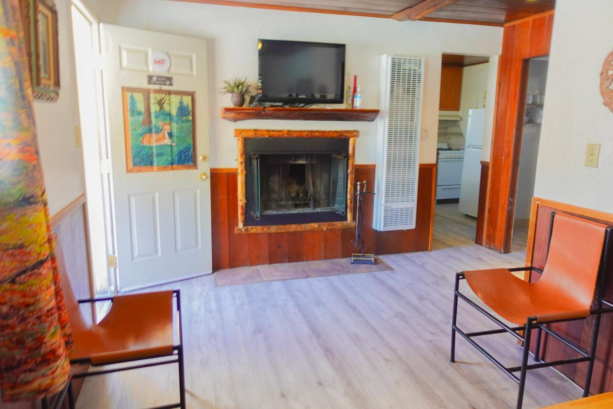 Sleepy Hollow Cabins And Hotel Crestline 外观 照片